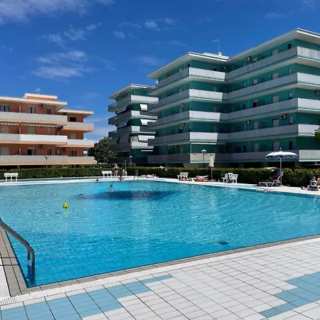 Lejlighed Lovely For Poolside Lovers Bibione